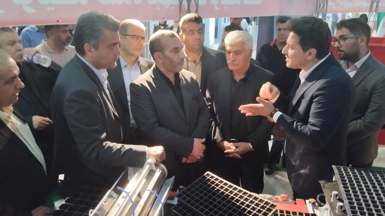 استاندار کرمانشاه از شرکت های دانش بنیان  و فناور پارک علم و فناوری  استان کرمانشاه  در اولین نمایشگاه توانمندی‌های تولیدی و صادراتی غرب کشور در محل پارک شاهد بازدید کرد